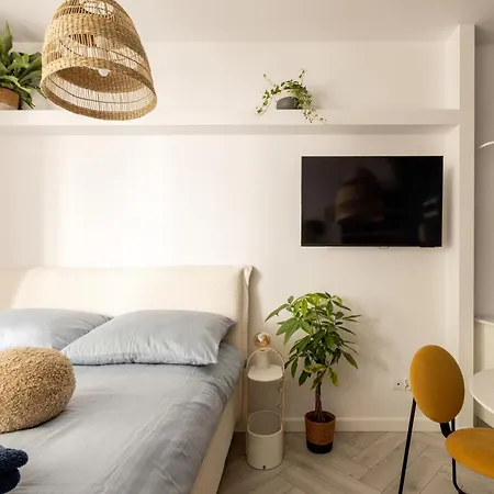 Apartment Cozy Poznanska Downtown Quiet