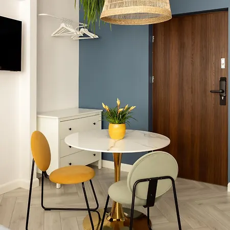 Apartment Cozy Poznanska Downtown Quiet