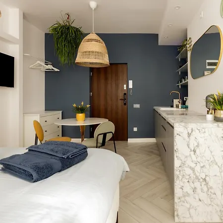 Cozy Poznanska Downtown Quiet Apartment Warsaw